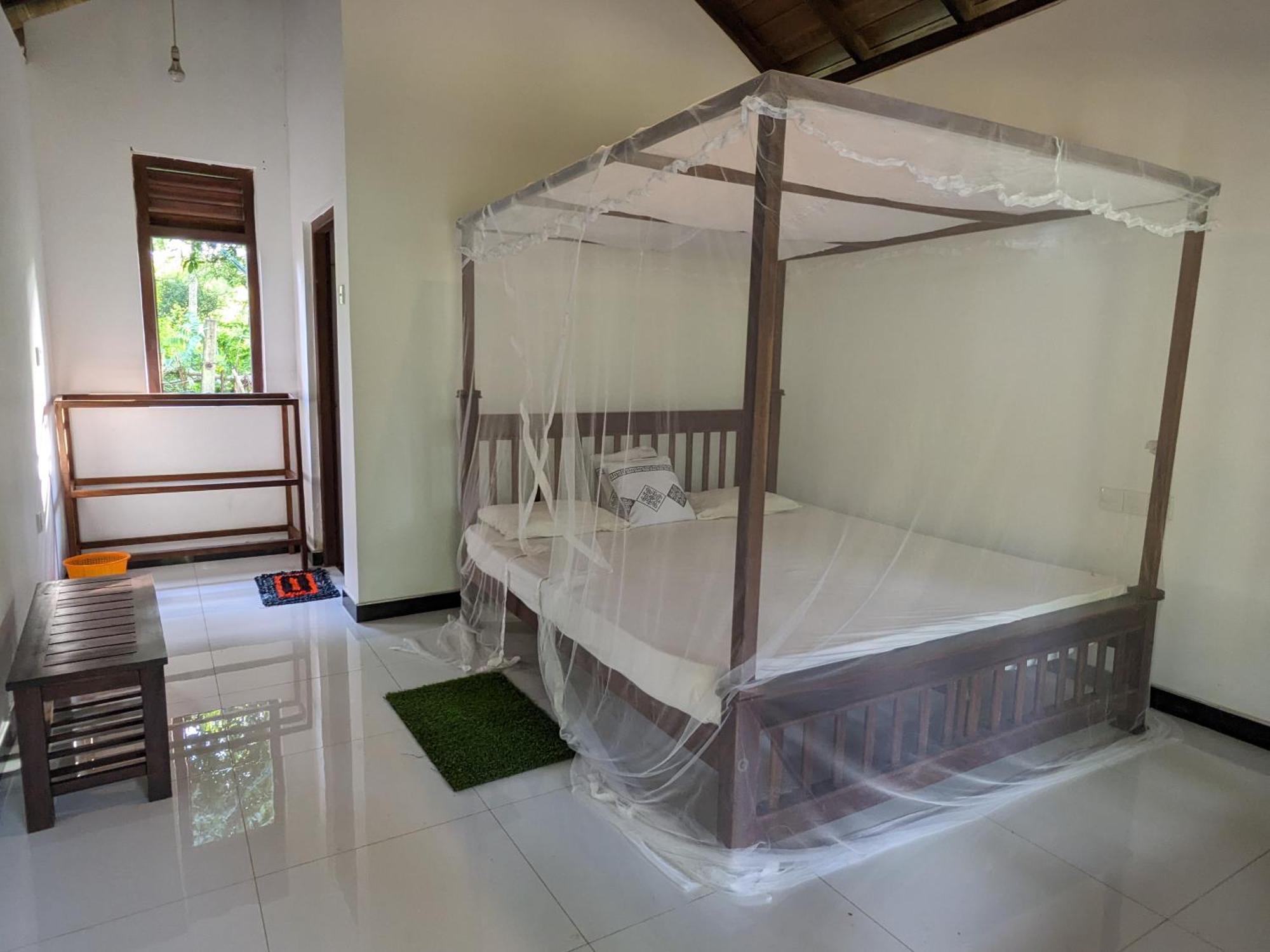 Silent Cabana And Restaurant Marakolliya, Tangalle Exterior photo